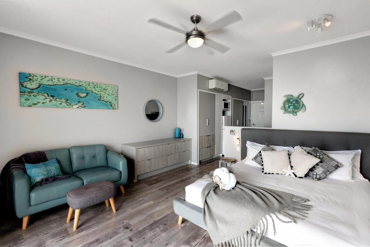 Ocean View 16A Studio Pool & Spa Wi-Fi Airlie Beach Bagian luar foto