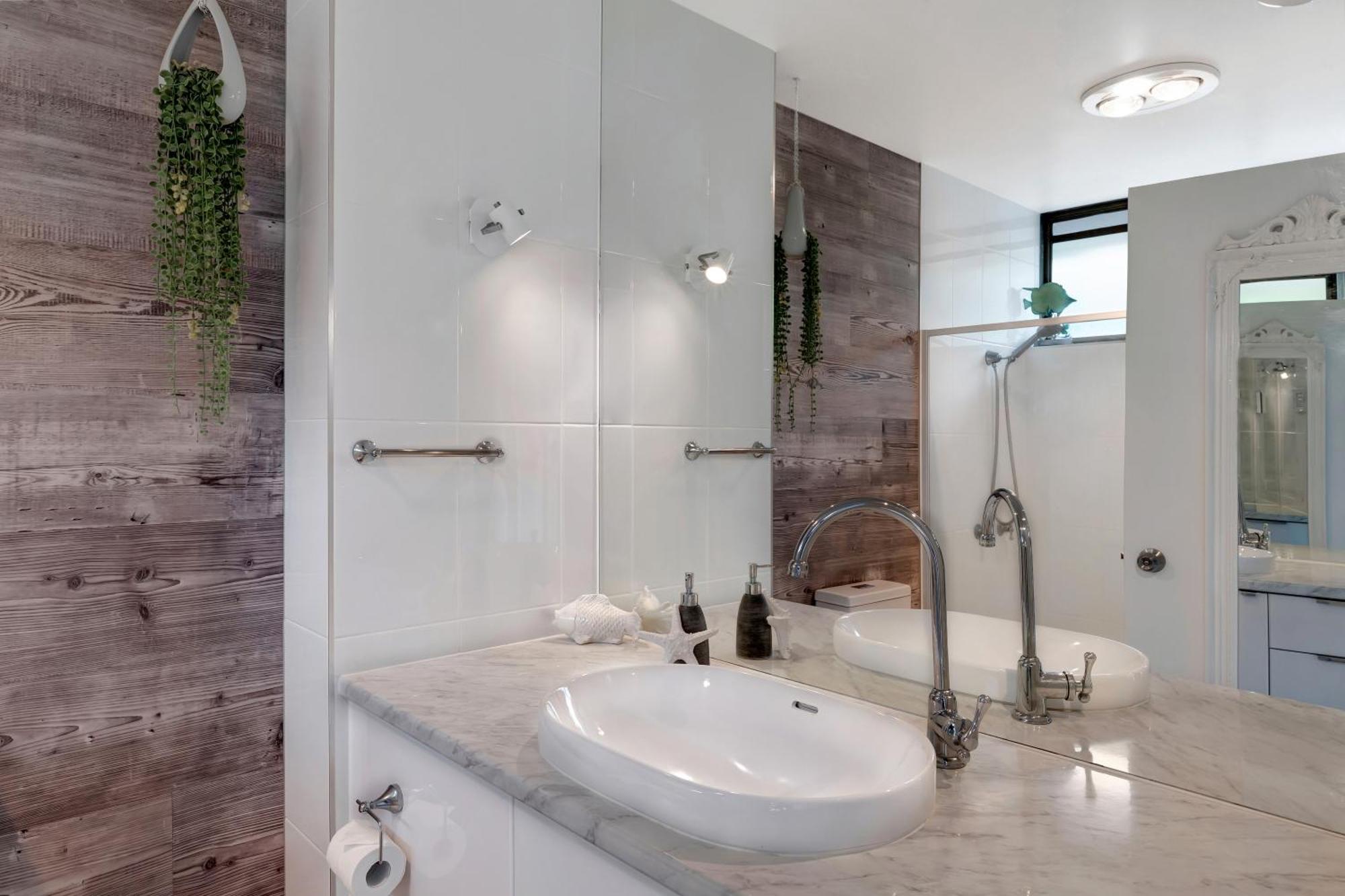 Ocean View 16A Studio Pool & Spa Wi-Fi Airlie Beach Bagian luar foto