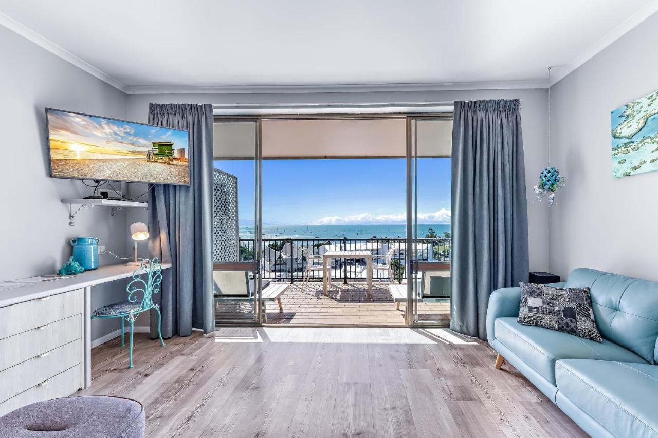 Ocean View 16A Studio Pool & Spa Wi-Fi Airlie Beach Bagian luar foto
