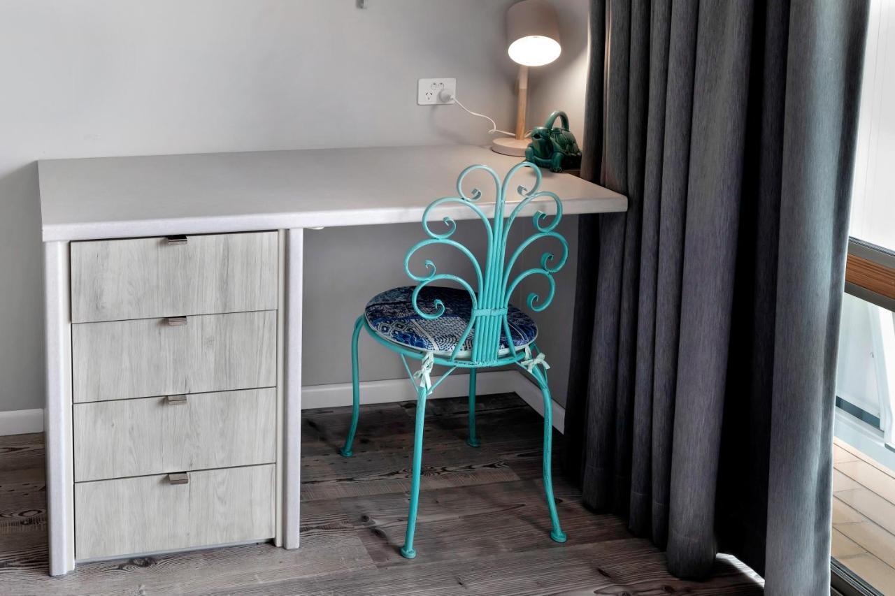 Ocean View 16A Studio Pool & Spa Wi-Fi Airlie Beach Bagian luar foto